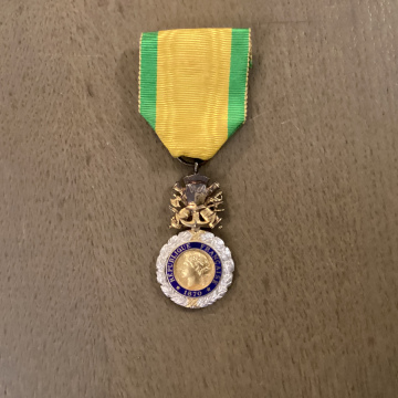 MÉDAILLE MILITAIRE 1870 RÉPUBLIQUE FRANÇAISE VALEUR ET DISCIPLINE