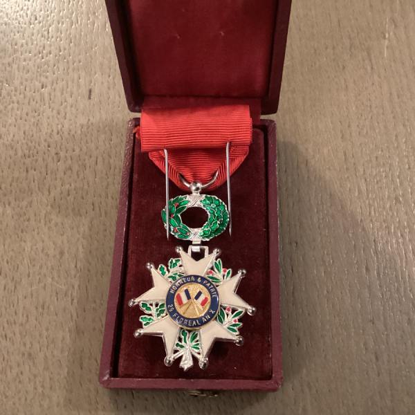 Médaille CHEVALIER de La LÉGION D'HONNEUR