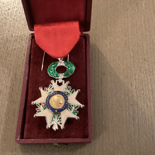 Médaille CHEVALIER de La LÉGION D'HONNEUR